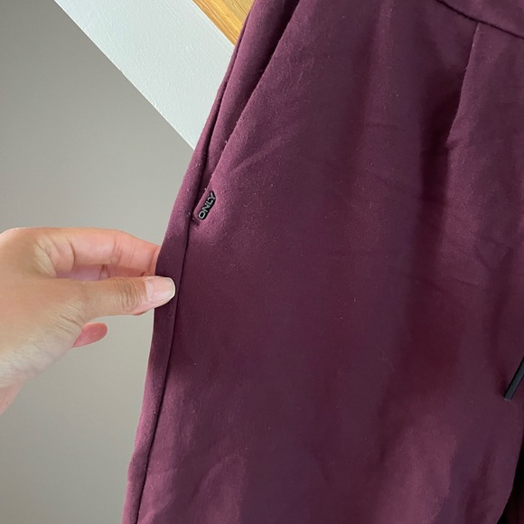 Jogger style pants - Picture 3 of 6